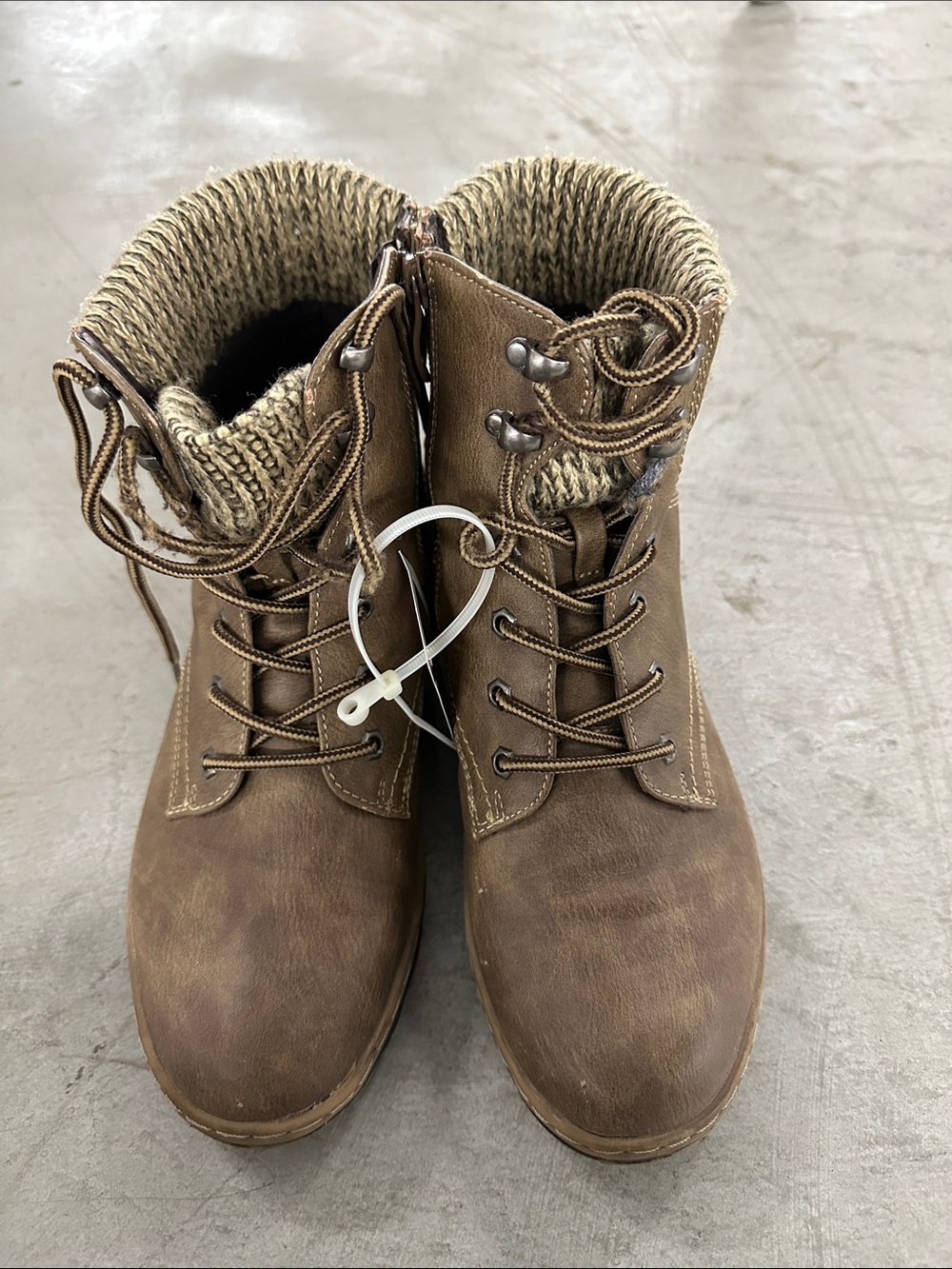 Women's Brown Lace-Up Knit-Cuff Ankle Boots with side zipper